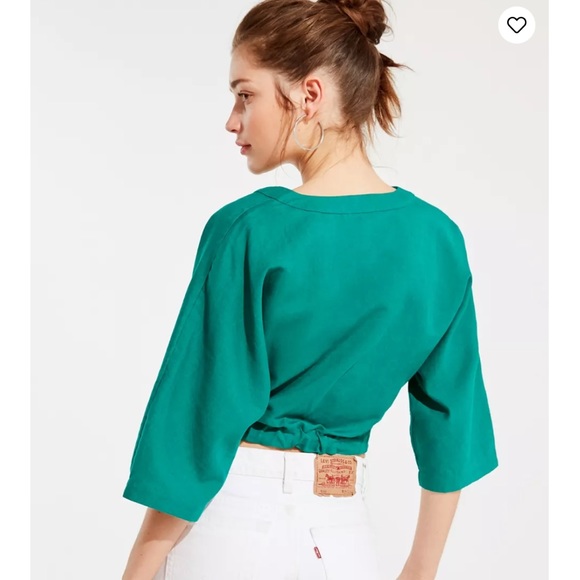 Urban Outfitters Kimmy Wrap Crop Top - Picture 3 of 10